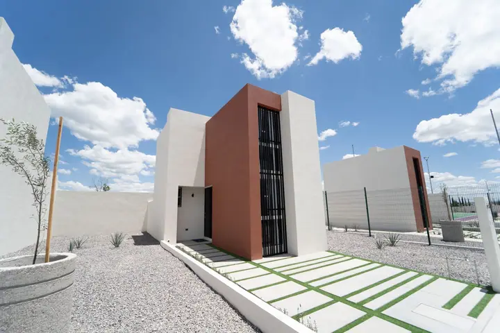 Fachada del modelo MONDRAGÓN en Landa Residencial, Aguascalientes