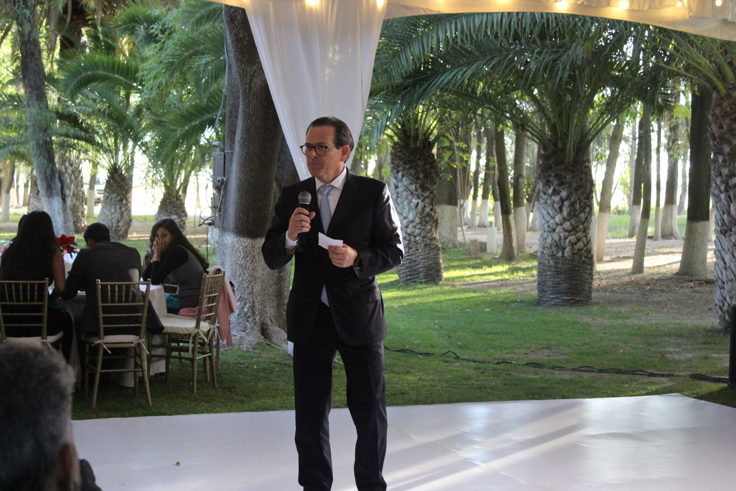 Encabeza Óscar Reynoso celebración navideña de Grupo Soldi