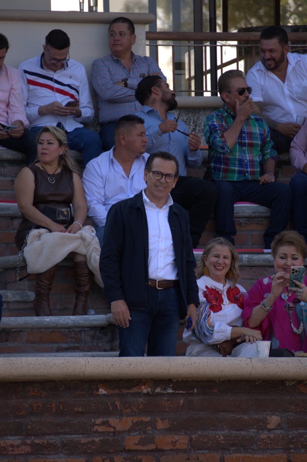 Ingeniero Oscar Jaime Reynoso Femat en Festival Taurino Grupo Soldi a beneficio de BIFAM